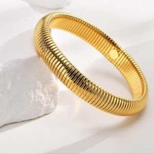 Gold Plated Stretch Bangle Bracelet
